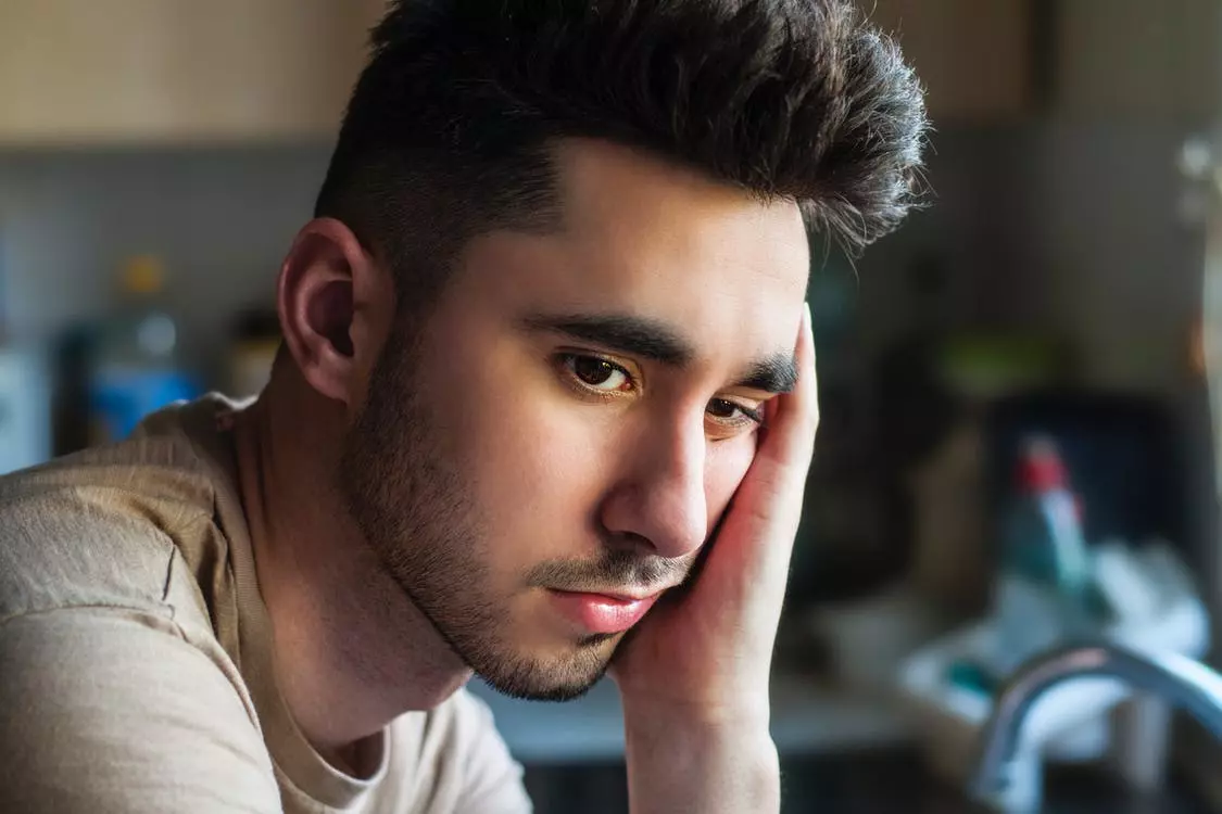 Recognizing Addiction in a Loved One by Symptoms of Drug Use
